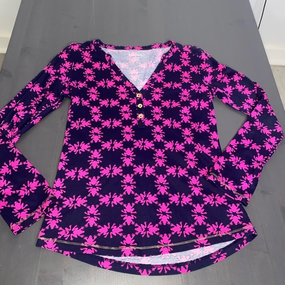 Lilly Pulitzer Janelle top in Get Hoppy - Picture 3 of 6